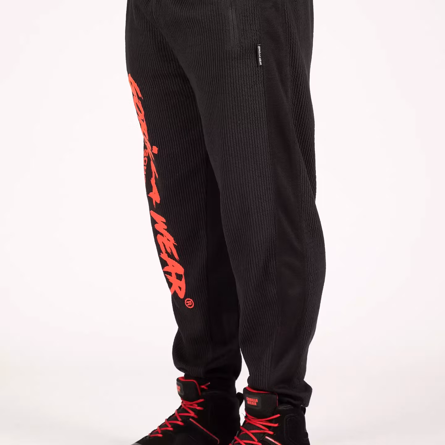 Augustine Old School pants, black/red