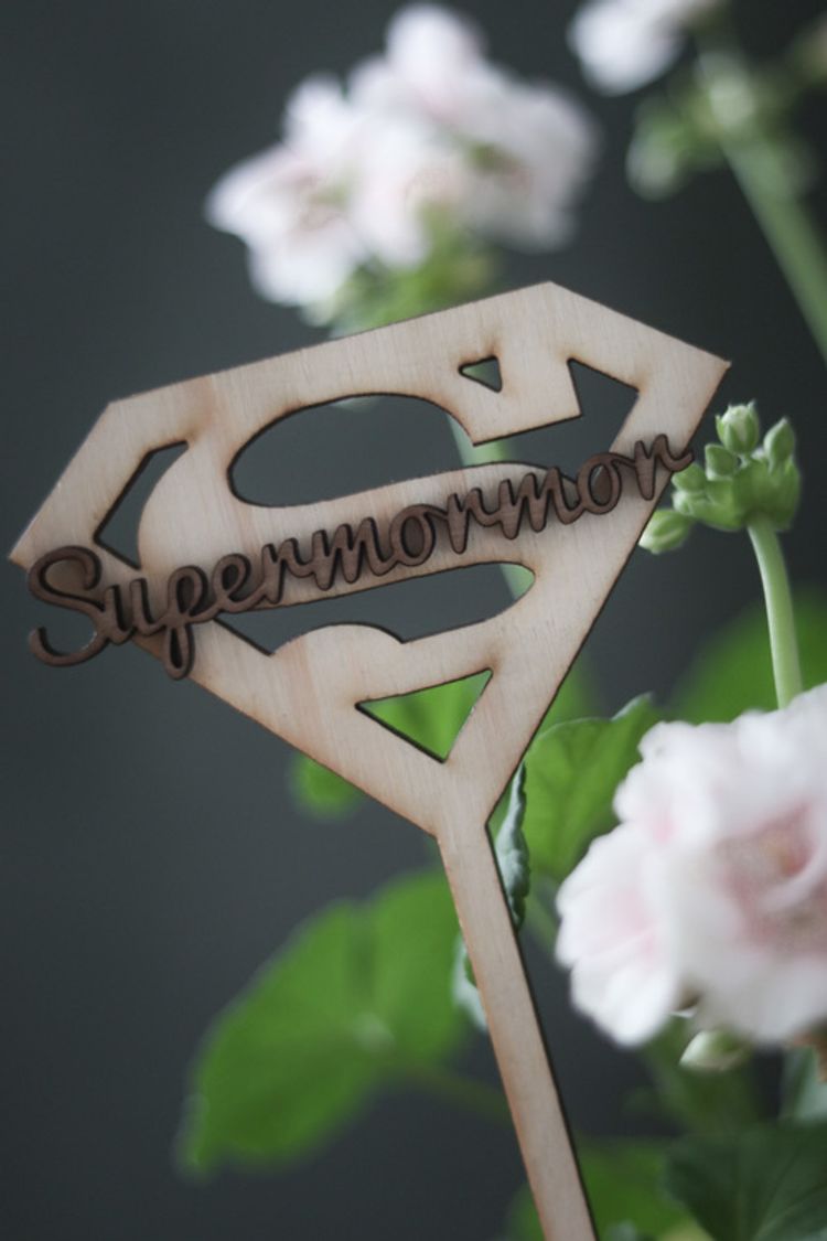 Caketopper / Blompinne "SUPERMOM/MORMOR/FARMOR"