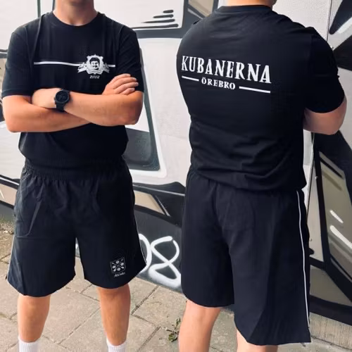 Kubanerna tisha svart 2 tryck