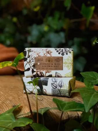 Natural - Jasmine & Wild Strawberry soap