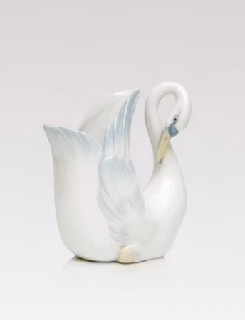 Vintage - Porcelain swan