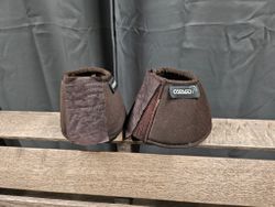 Boots, ponny, Catago