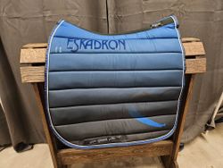 Schabrak, full, Eskadron