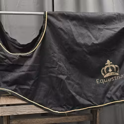 Skrittäcke, full, Equestrian