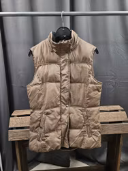 Väst, 40, Rosetti Riding