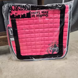 Schabrak, full, Eskadron