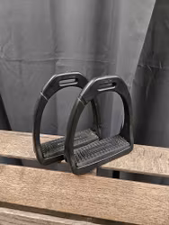 Stigbyglar, dam, Compositi