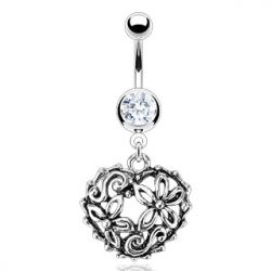 Navelpiercing i antik look med hjärta