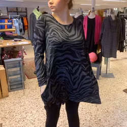Lena tunika grå från längorna