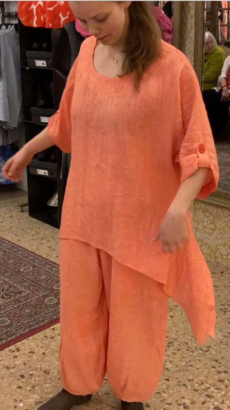 stina Corallfärgad linne tunika från Längorna