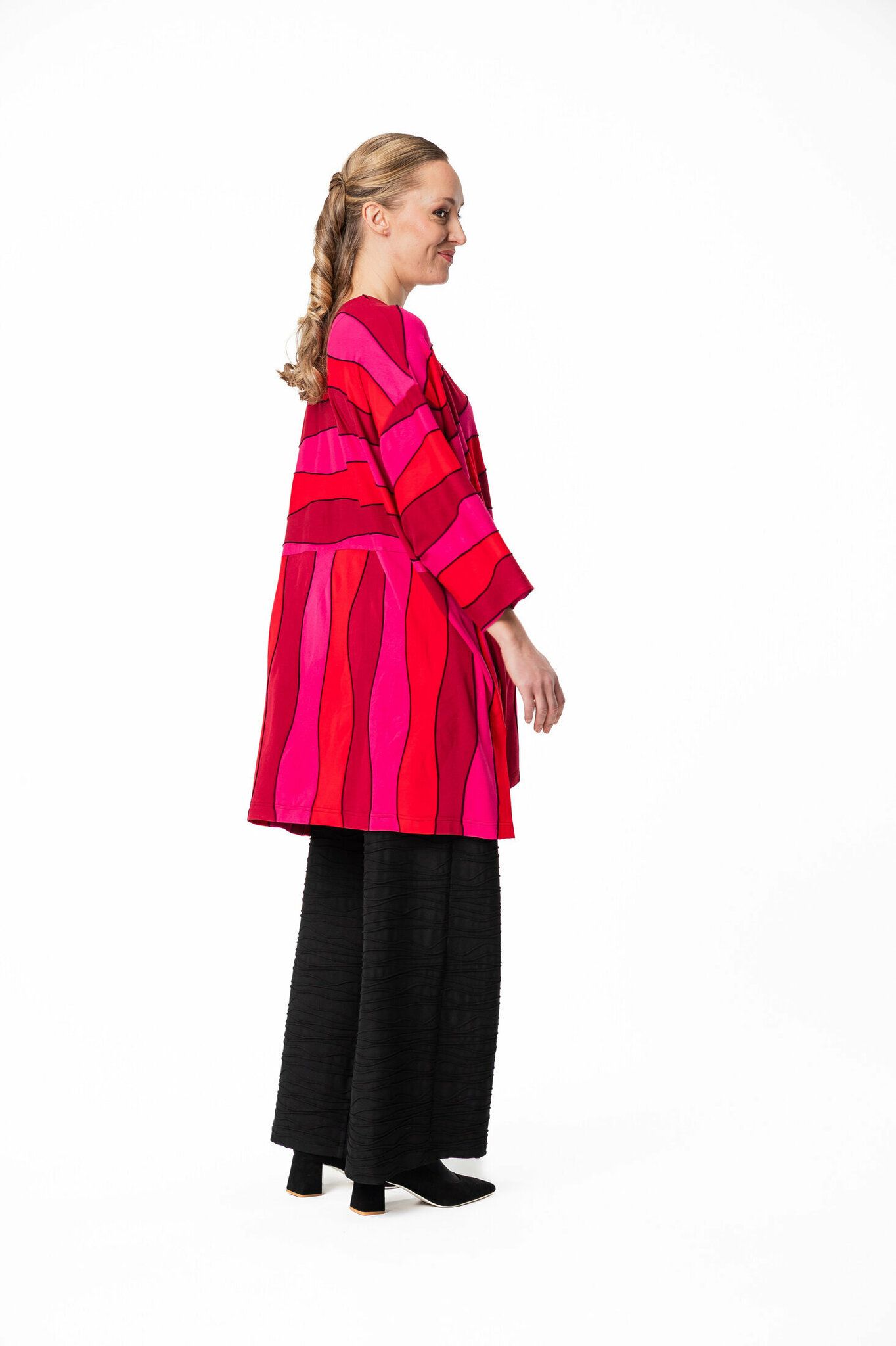 Desmona tunic i röda nyanser från aino