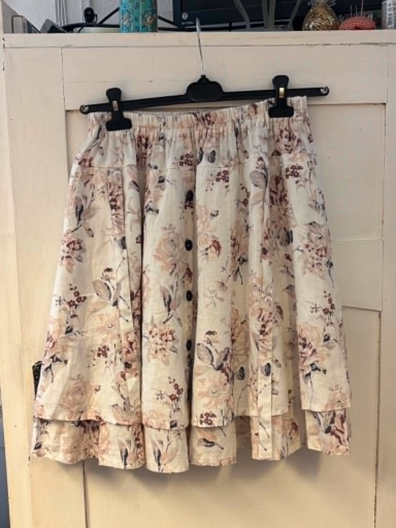 Nojje kjol från Olars Ulla rosa blommor