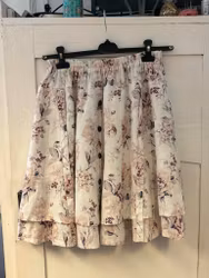 Nojje kjol från Olars Ulla rosa blommor