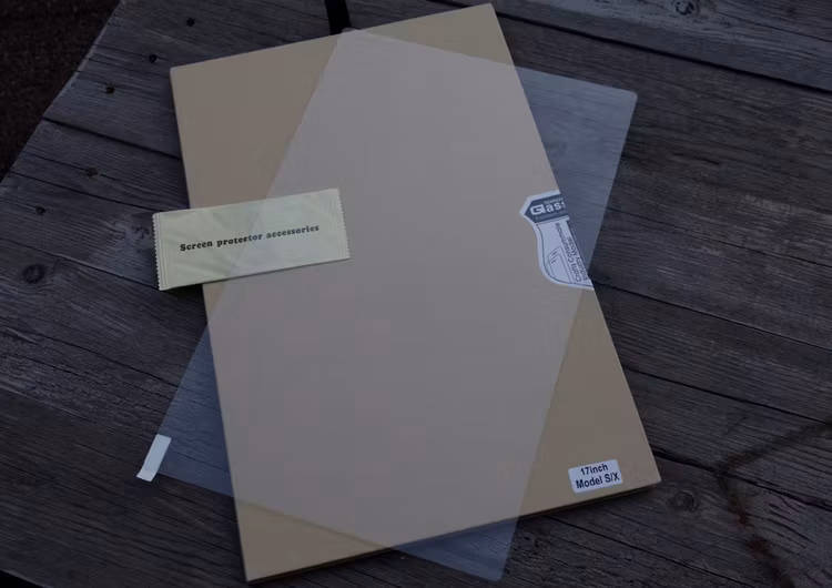 Skärmskydd till skärmen till Tesla Model S / X