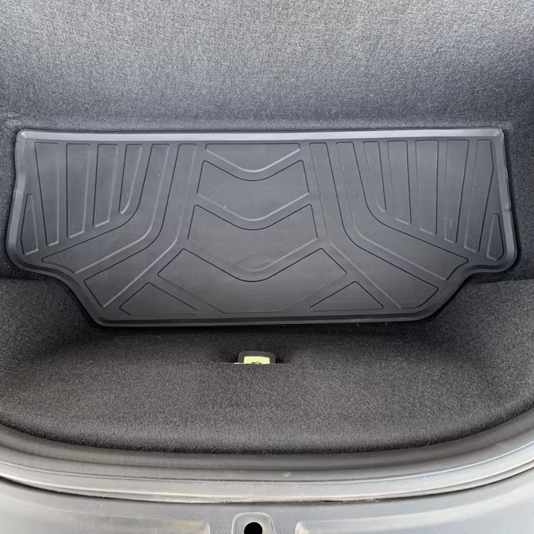 Frunkmatta i miljövänlig latex som dessutom är luktfri till Tesla Model S