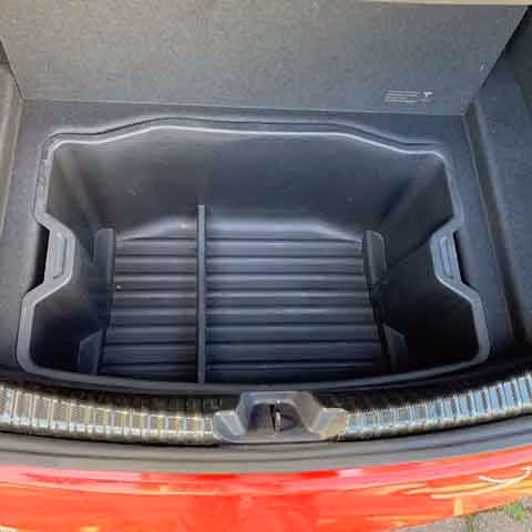 Trunklåda - Tesla Model 3
