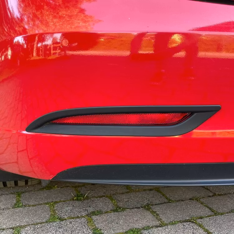 Paneler till reflexerna, matt svarta - Tesla Model 3