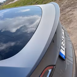 Performance Spoiler - Tesla Model Y Legacy/Juniper LR AWD