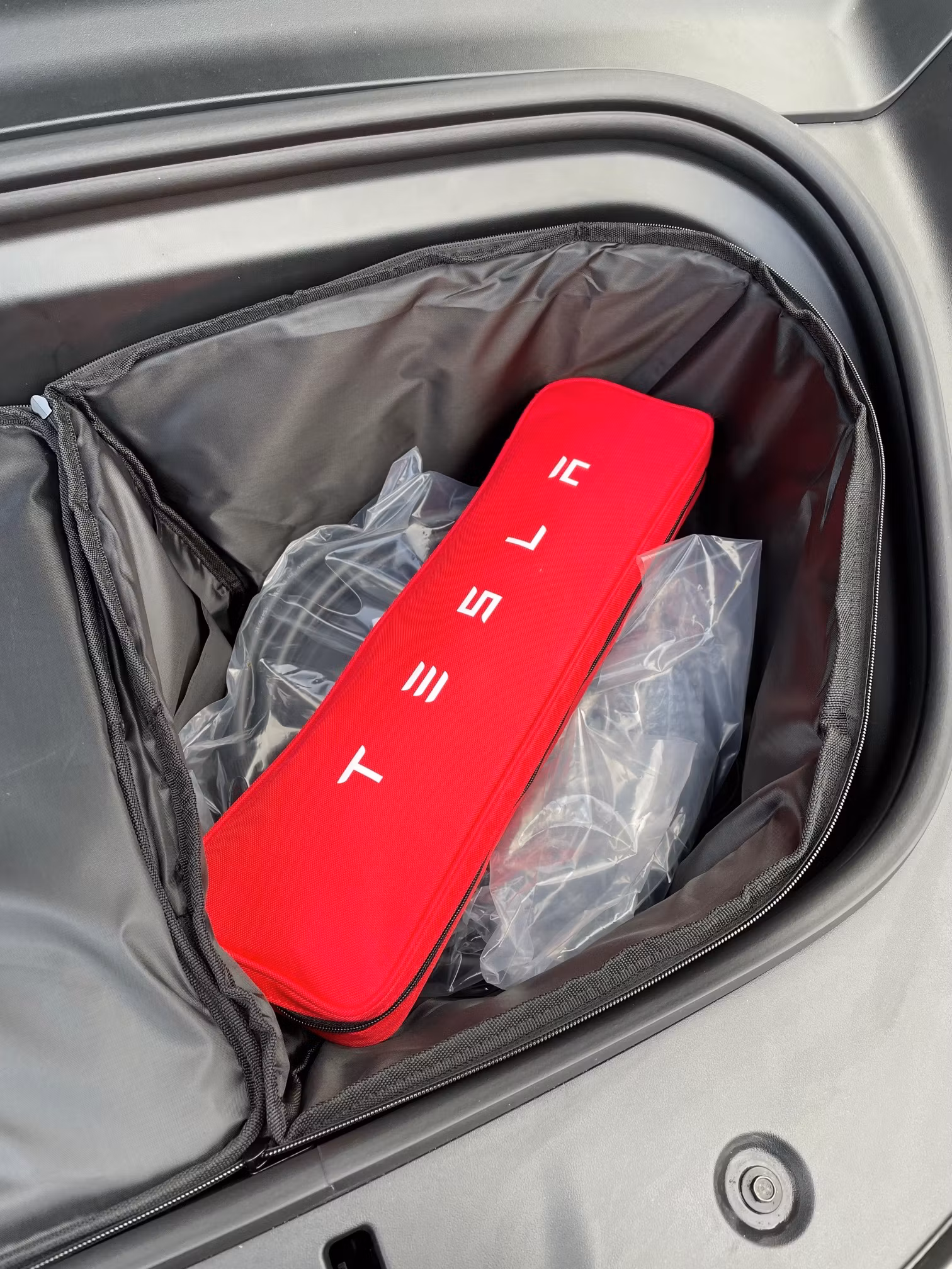 Väska t frunken - Tesla Model Y