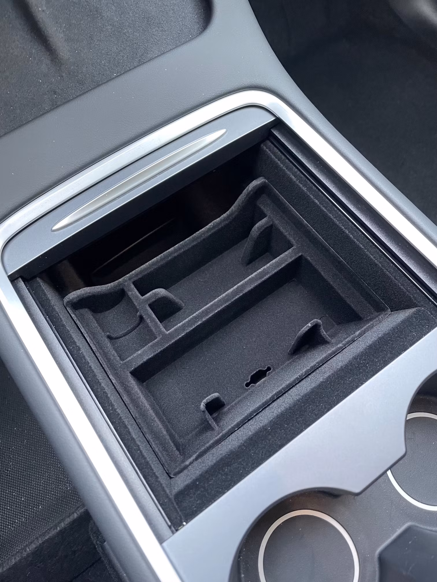 Förvaringslåda mittkonsoll t extra laddsladd- Tesla Model 3/Y