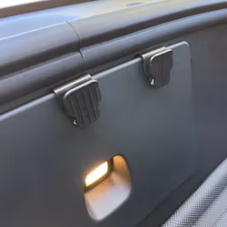 Frunkkrokar - Tesla Model Y