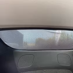 Solskydd till bakrutan - Tesla Model Y