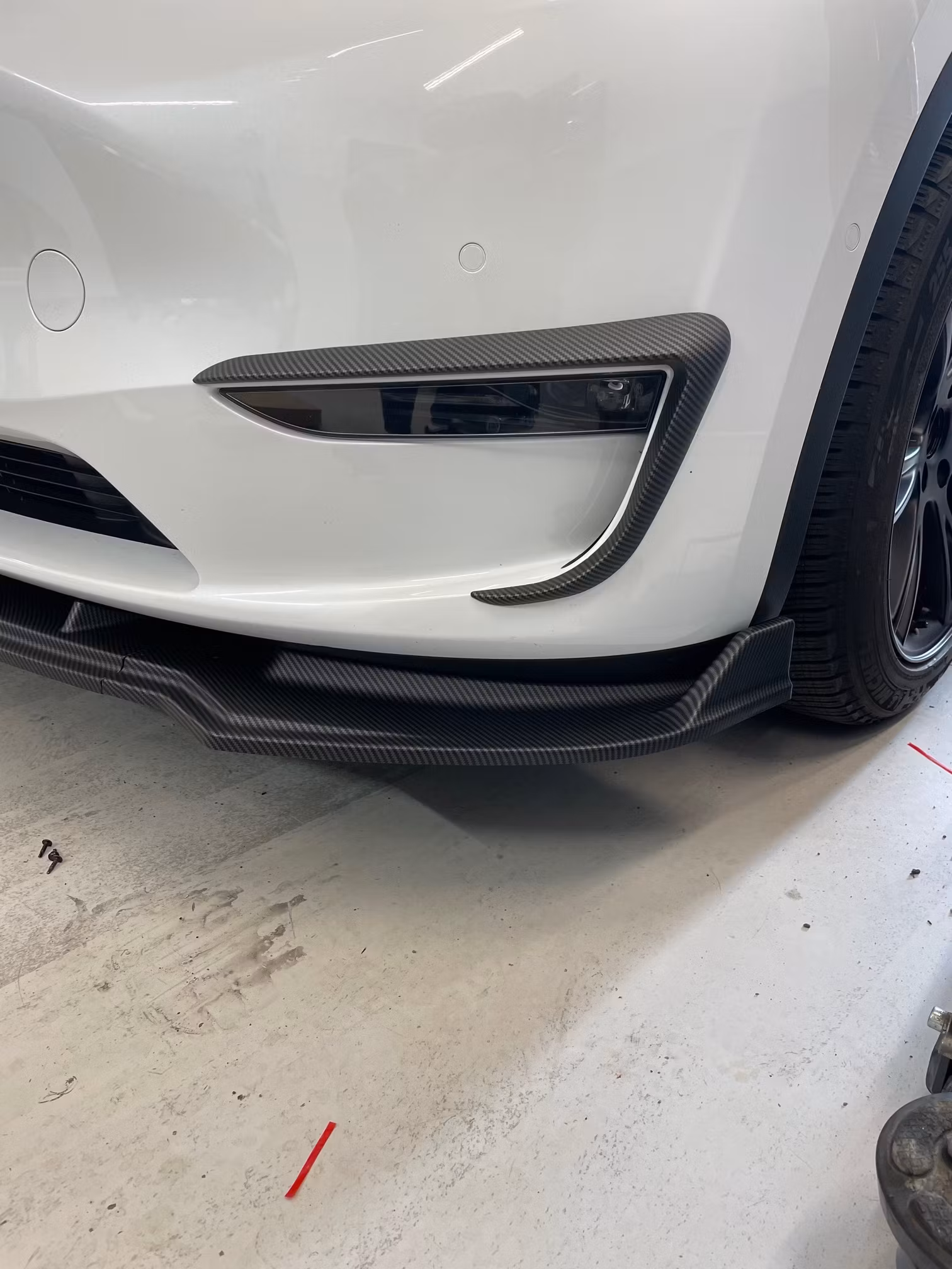 Paneler t dimljusen i matt carbon fiber - Tesla Model Y