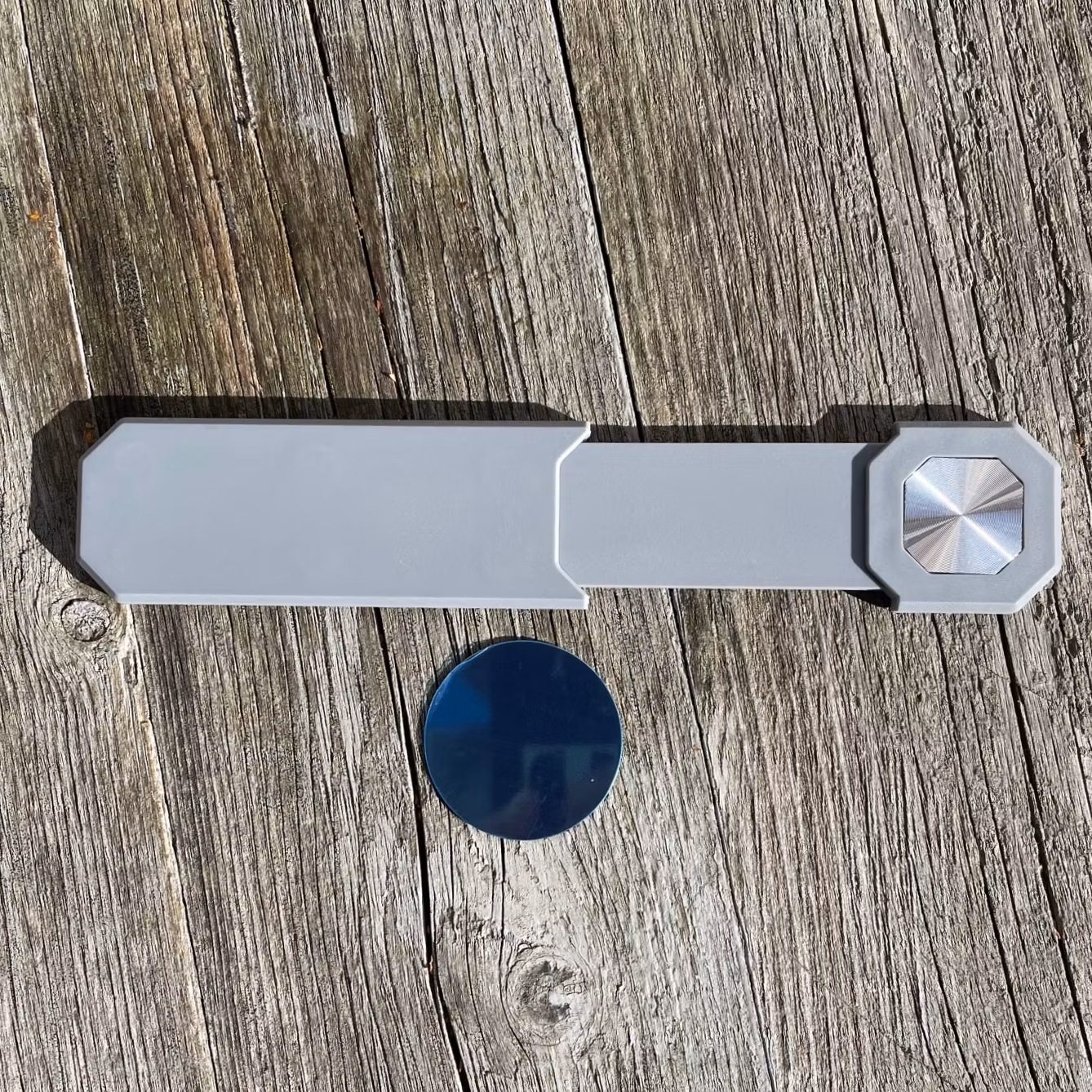 Dold mobilhållare - Tesla Model 3/Y