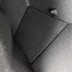 Extra golvbit till bagaget - Tesla Model 3