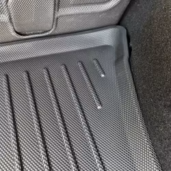 Bagagematta TPE nano, stripe - Tesla Model Y