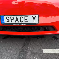 Skydd till luftinblåset fram - Tesla Model Y Legacy/Juniper LR