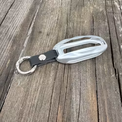 Nyckelhållare - aluminium- silver Tesla Model S/3/Y