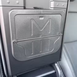 Insats till armstödet - Tesla Model 3 Highland/Model Y Juniper LR, P