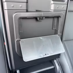 Insats till armstödet - Tesla Model 3 Highland/Model Y Juniper LR, P