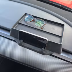Mobilhållare med förvaring, silikon - Tesla Model 3/Y