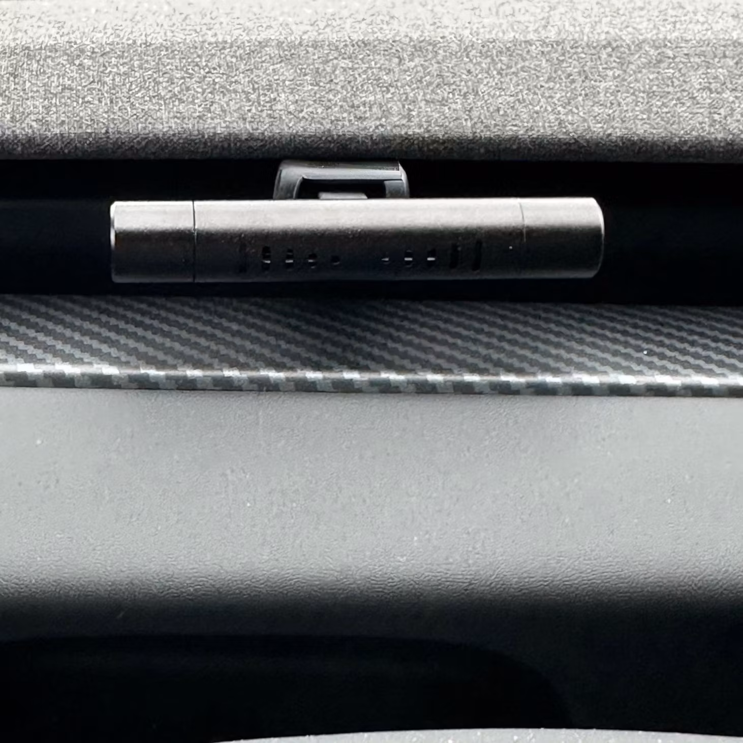 Insats i silikon till doftrör - Tesla Model 3 Highland/Y Juniper