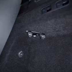 Krokar till hjulhuset - Tesla Model Y