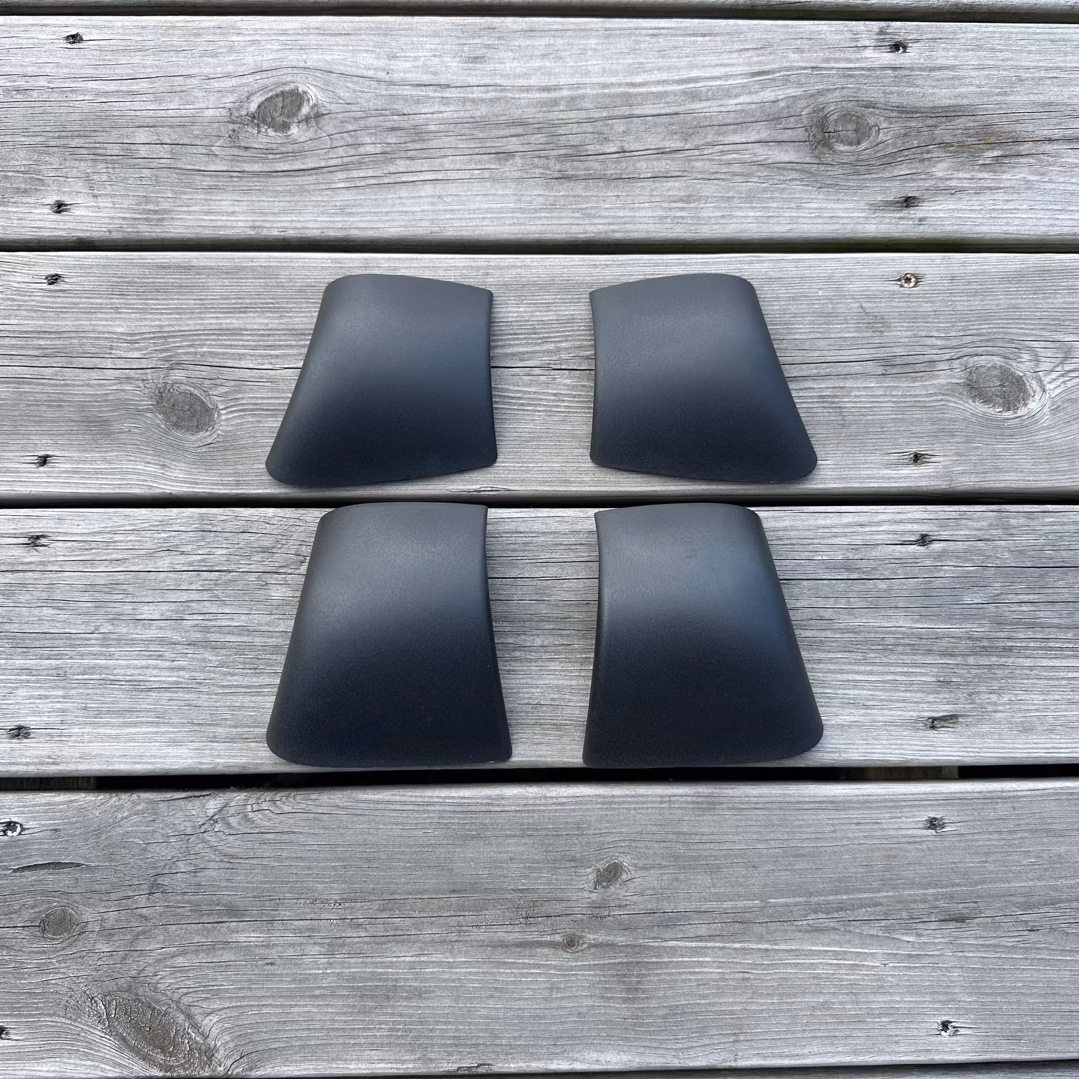 Extra kåpor till ditt Tesla original takräcke till Model Y!