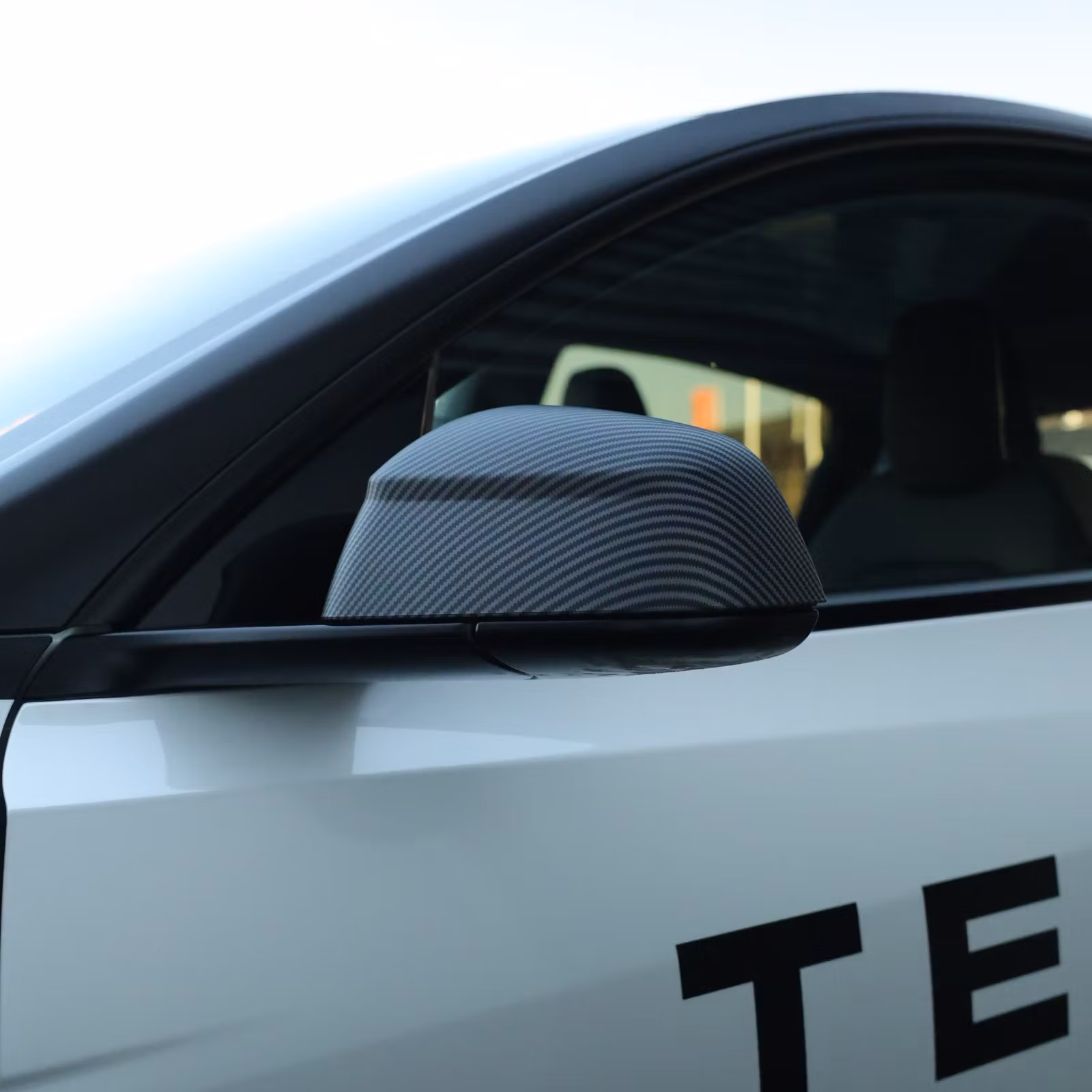 Kåpor till backspeglarna till Tesla Model Y Juniper