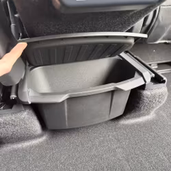 Förvaring baksätet med lock - Tesla Model Y Juniper LR 2025, P 2025