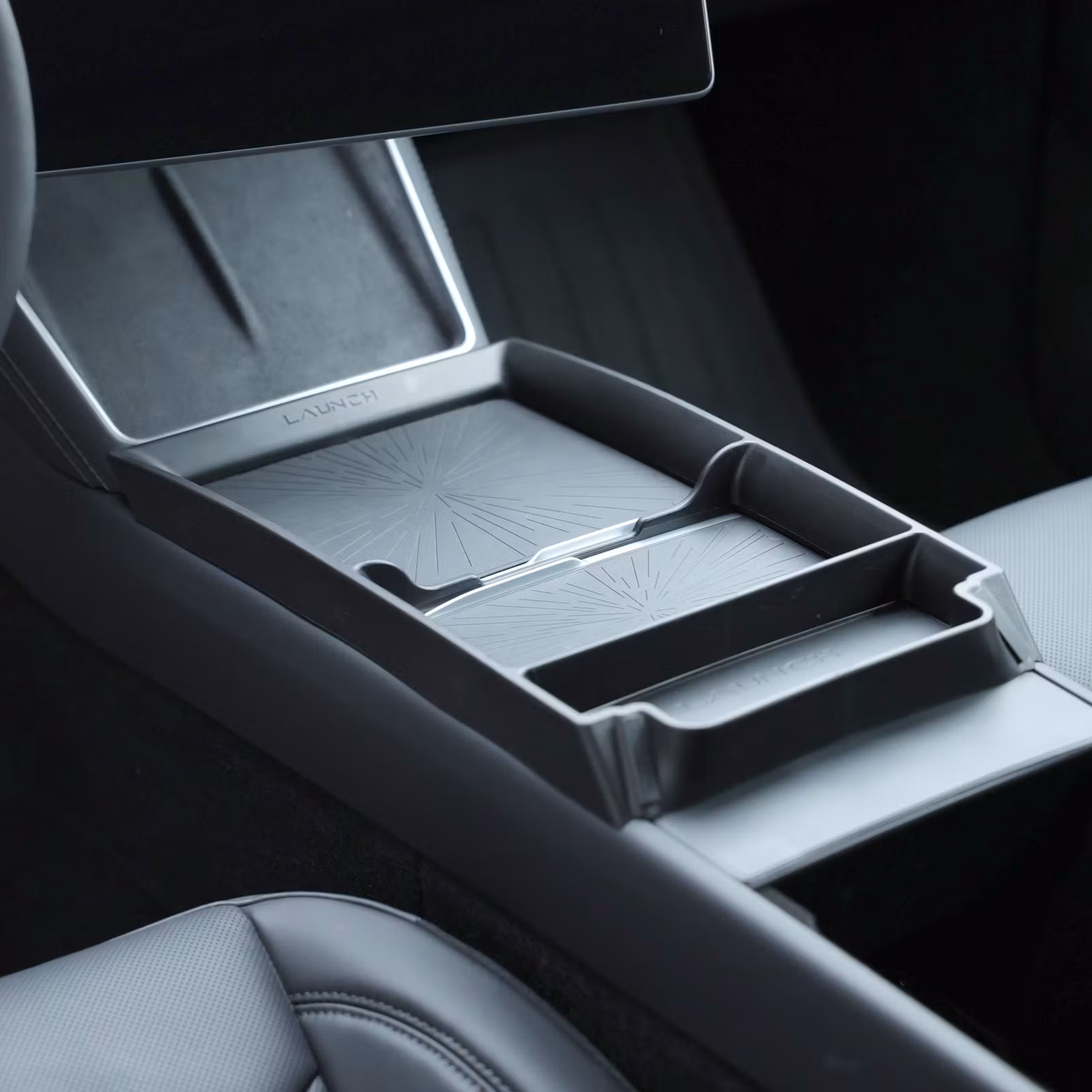 Kant till mittkonsolen - Tesla Model Y Juniper Premium, Performance