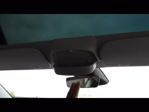 Förvaring till solglasögonen - Tesla Model 3 Highland