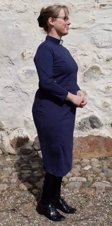 Klänning Maria Lång Stor Präst