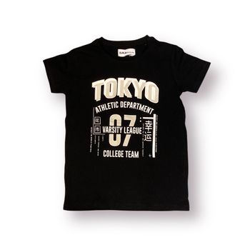 Svart t-shirt stl 122/128