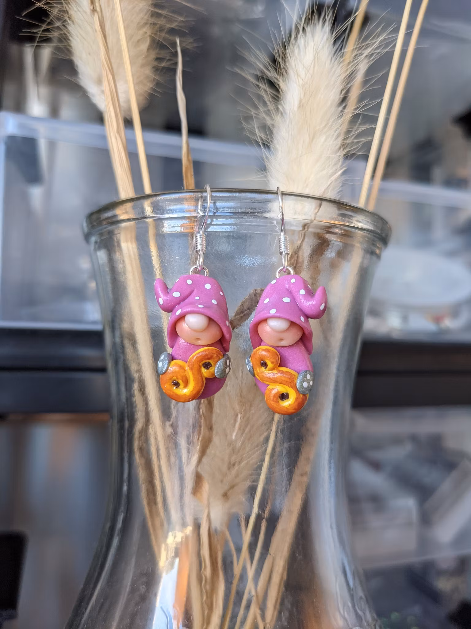 Örhängen- Rosa nissar med lussebullar