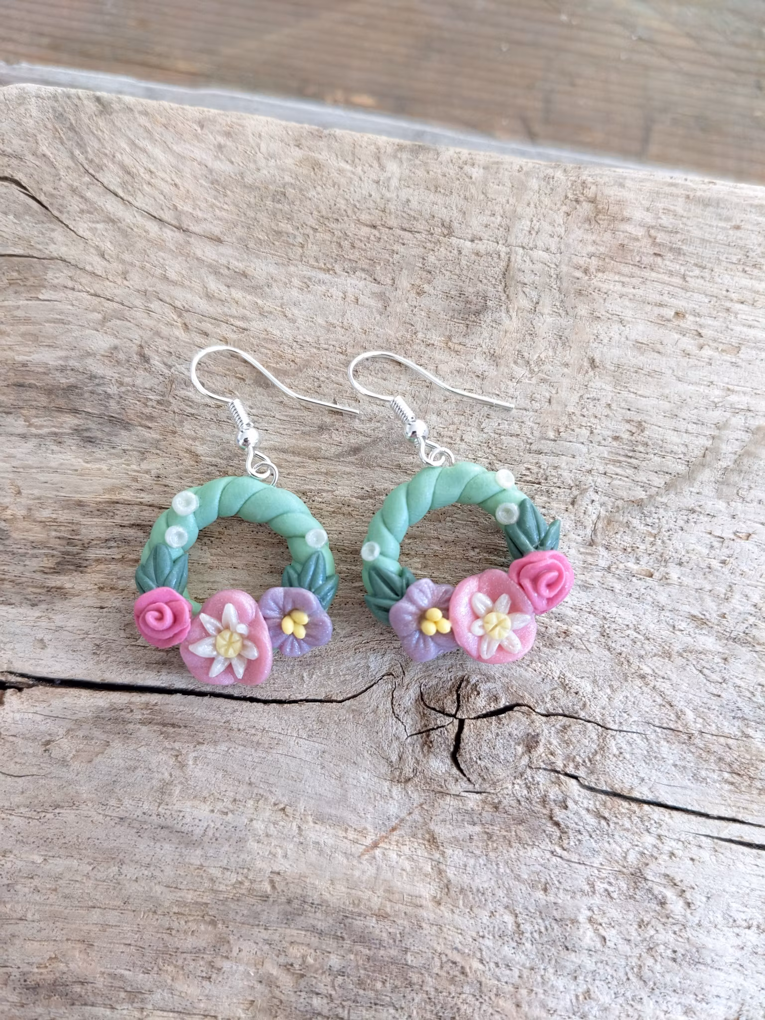 Örhängen- blomsterkransar pastell