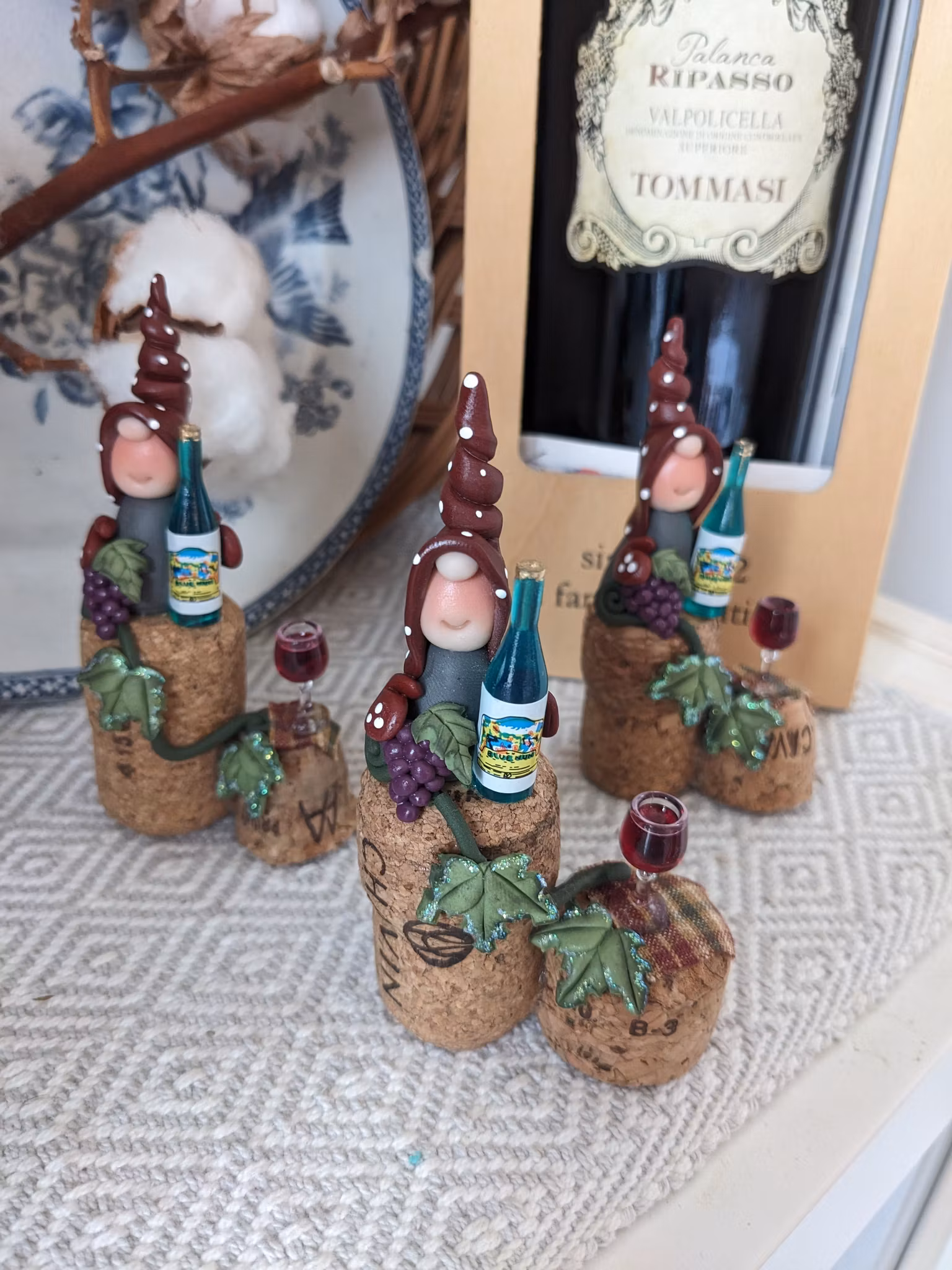Fristående nisse- 'Italiensk taverna på vinkork"