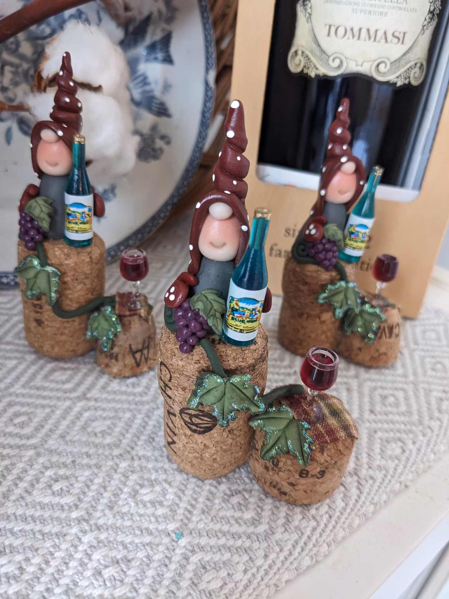Fristående nisse- 'Italiensk taverna på vinkork"