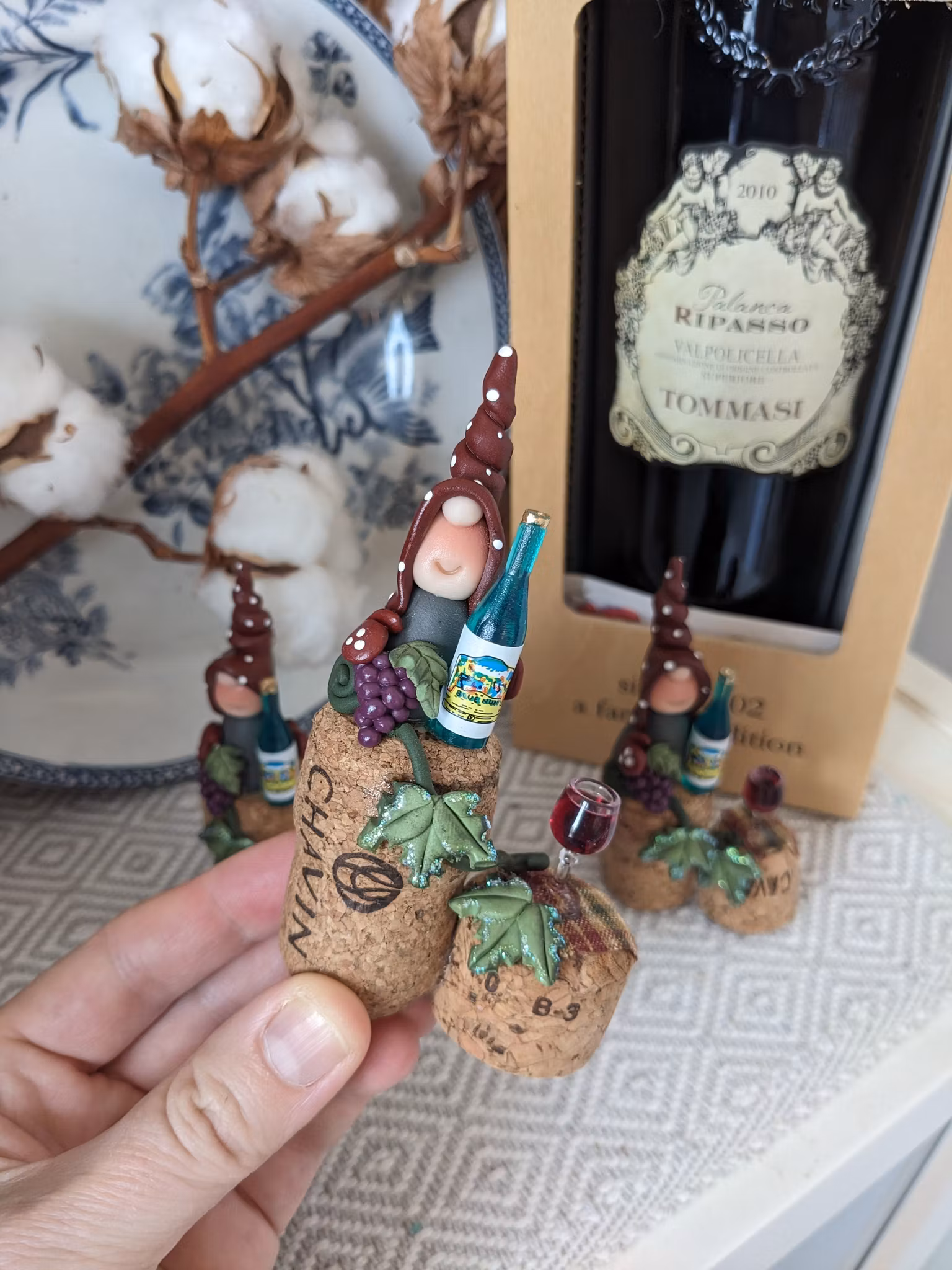Fristående nisse- 'Italiensk taverna på vinkork"