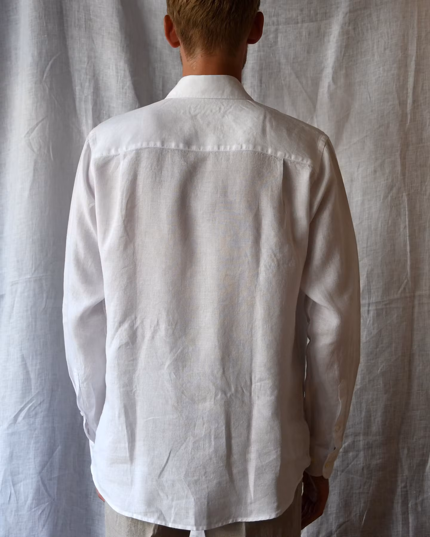 Porlamar vit – linneskjorta med krage